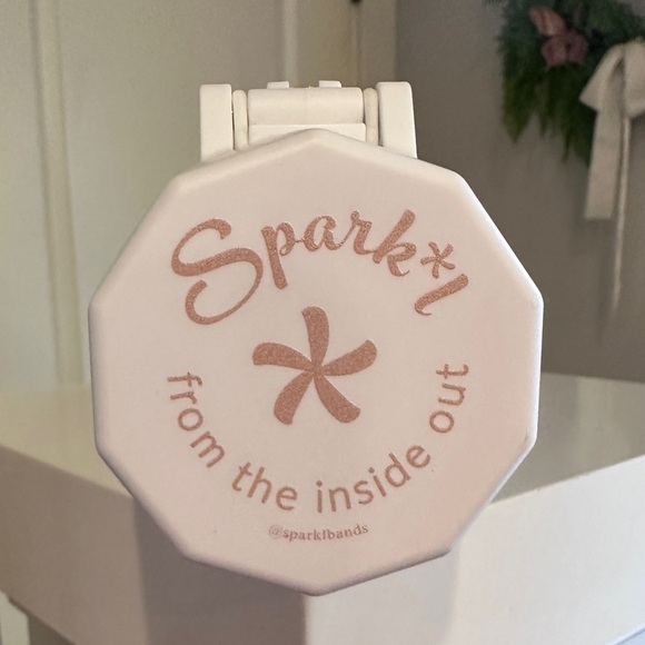 Spark*l HidrateSpark Bluetooth Smart Water‎ Bottle - Picture 2 of 6